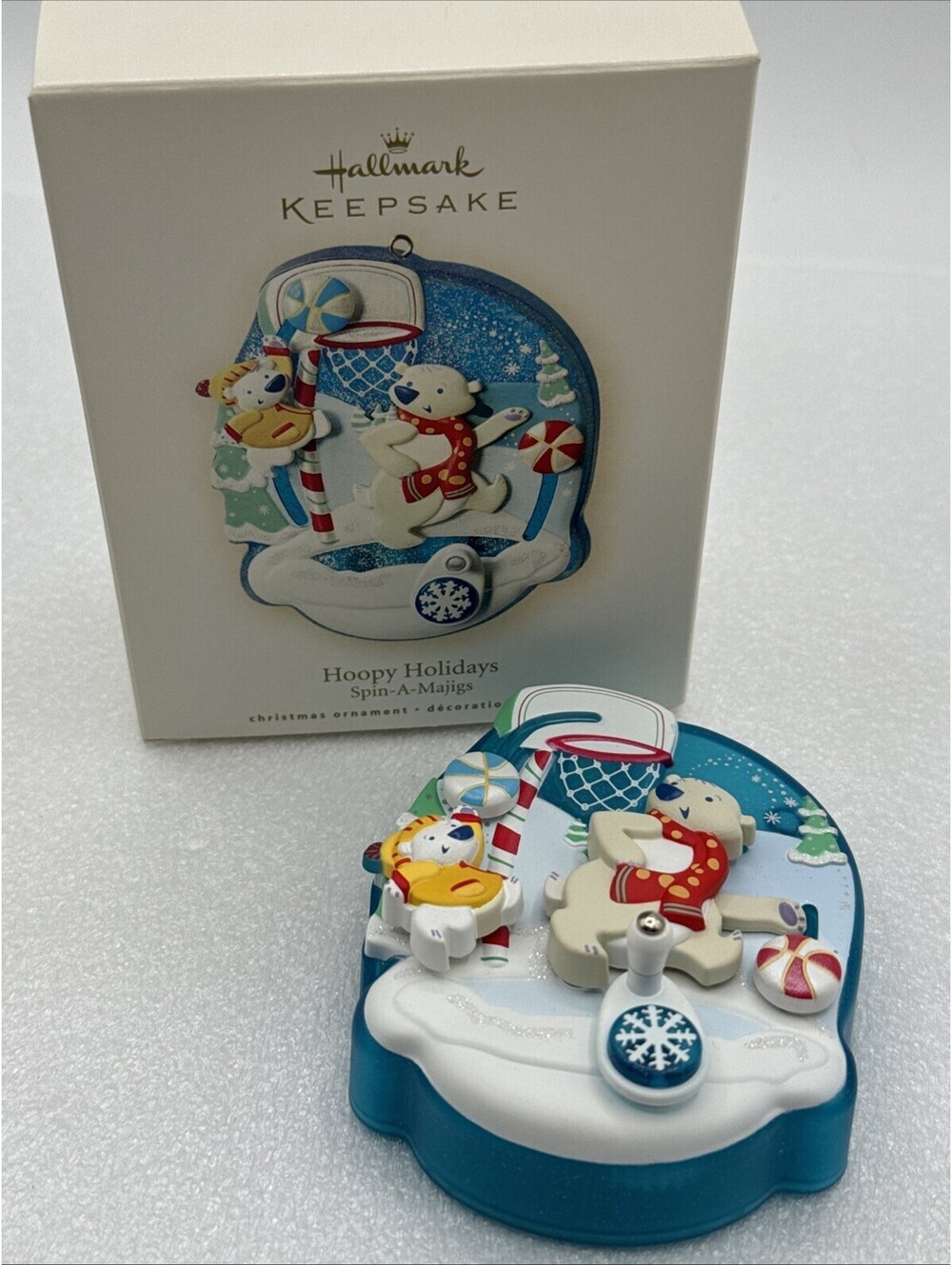2008 Hallmark Hoopy Holidays - Spin-A-Majigs Moving Ornament Polar Bears New